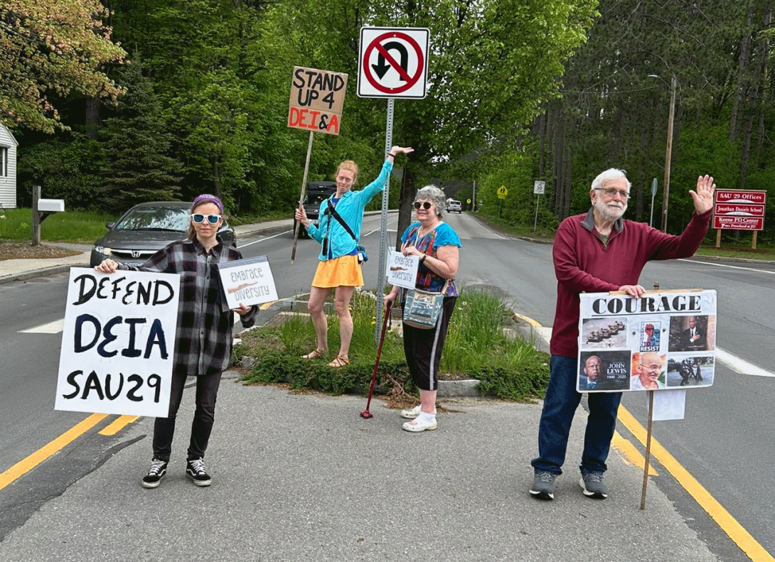 Protesters outside SAU 29
